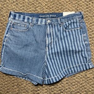American Eagle Mom Short